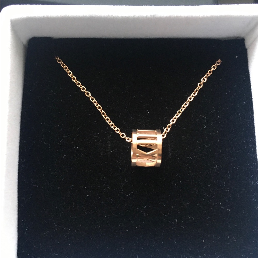 New Peachbox Roman Empress necklace